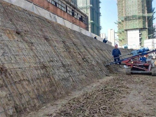 新宾建筑边坡支护